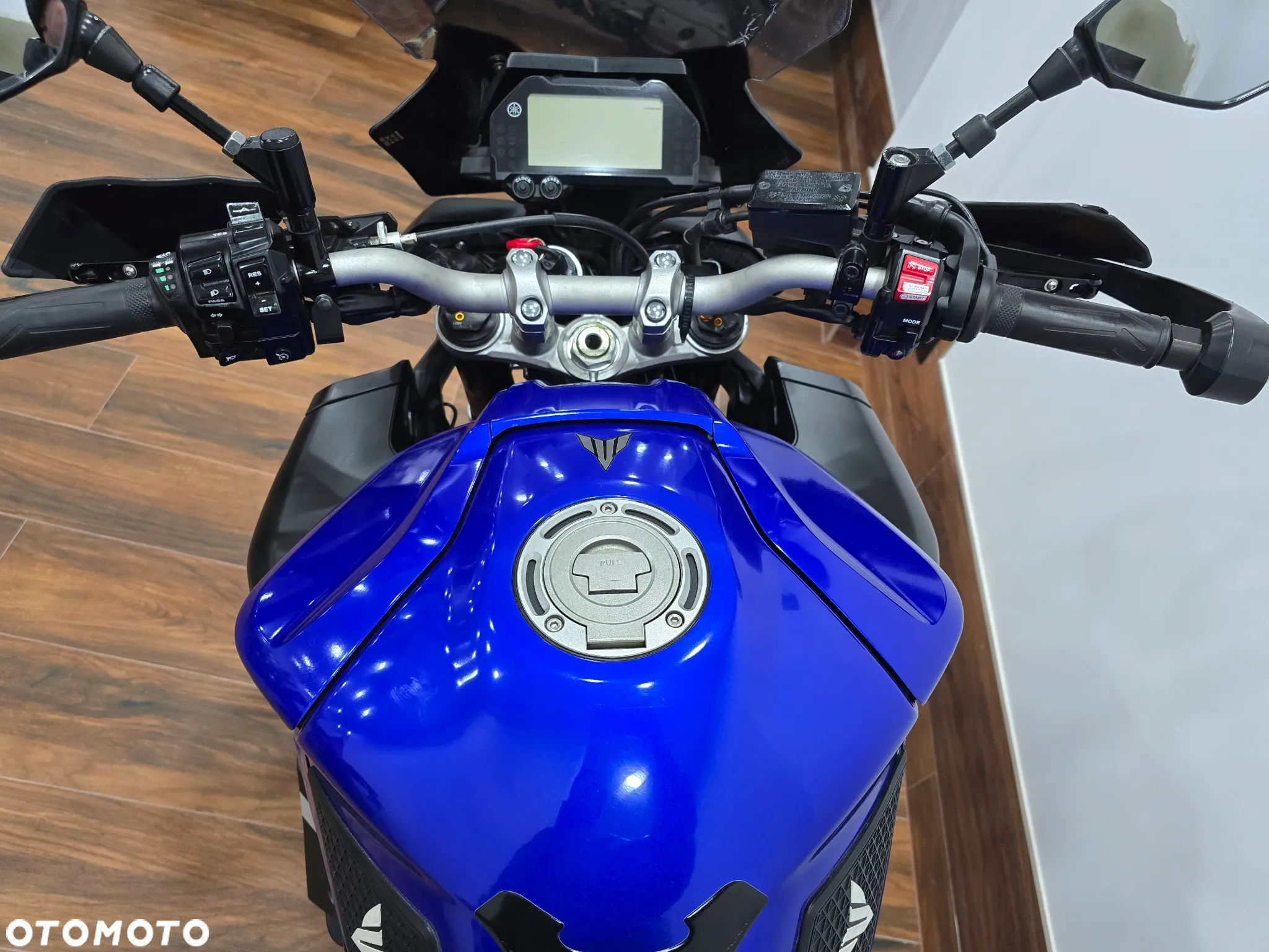 Yamaha MT - 6