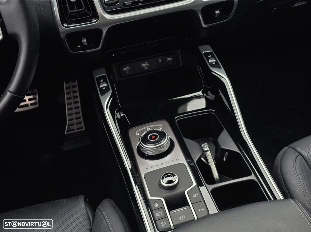 Kia Sorento 1.6 T-GDI HEV Concept - 18