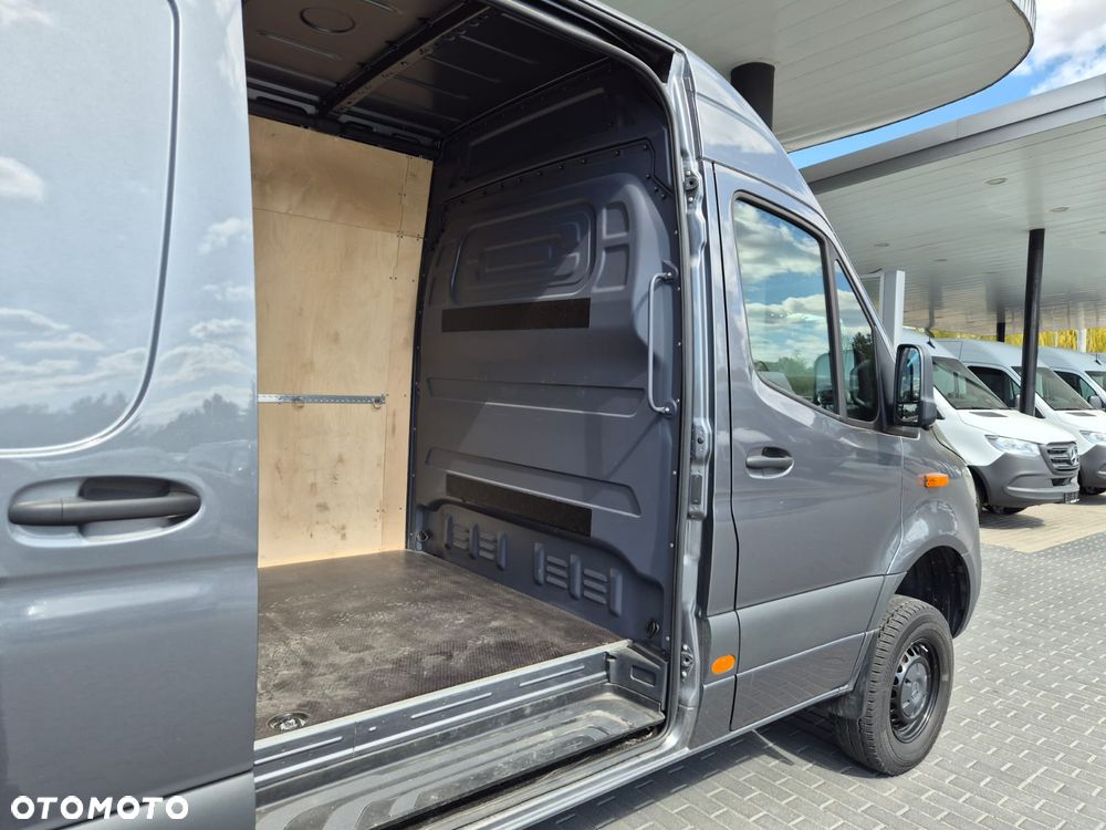 Mercedes-Benz Sprinter 319 4x4 - 18