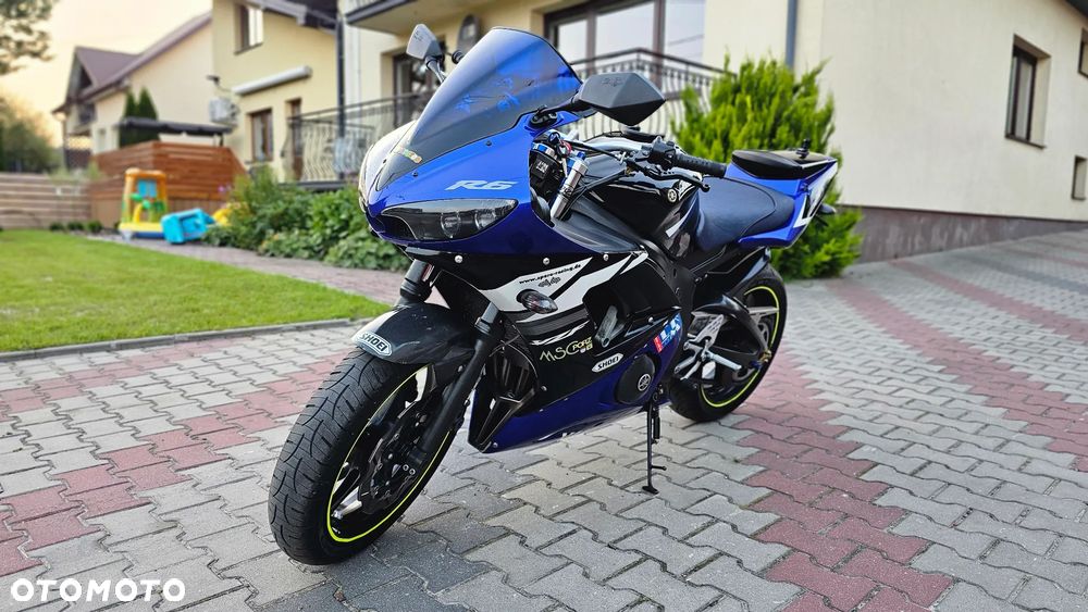 Yamaha R6 - 3