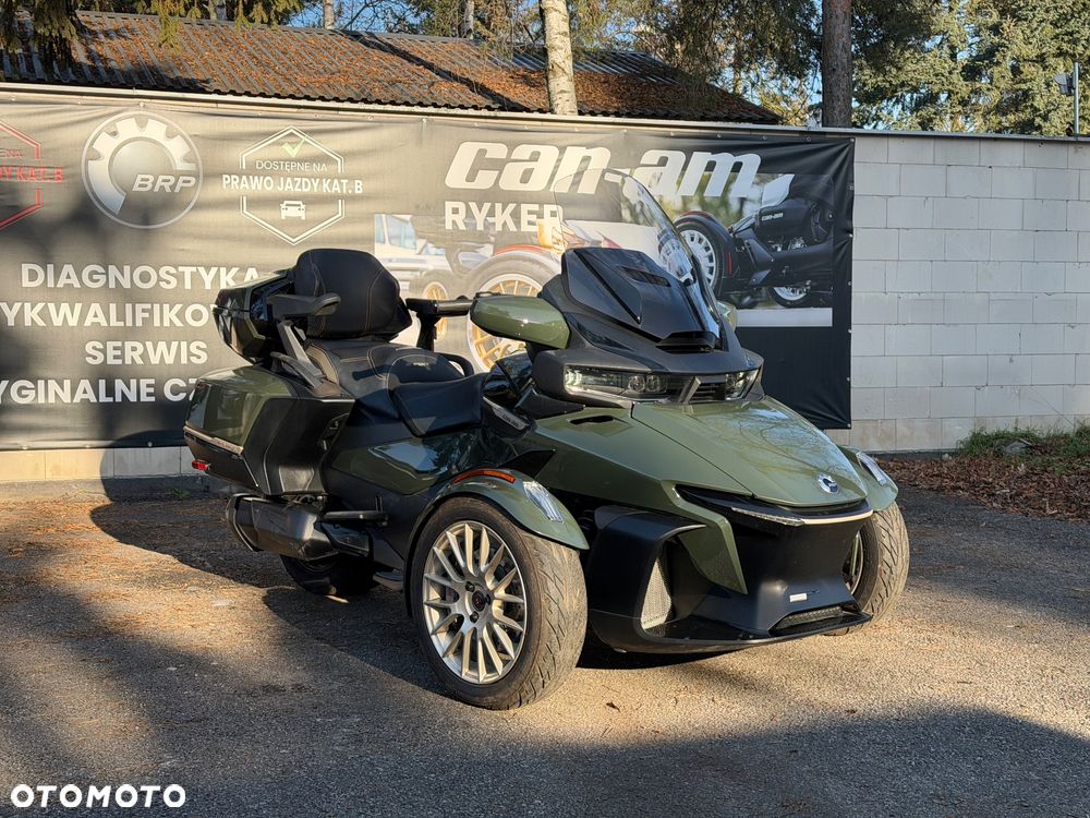 Can-Am Spyder - 2