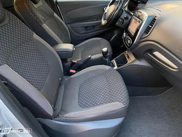 Renault Captur 1.5 dCi Exclusive - 6