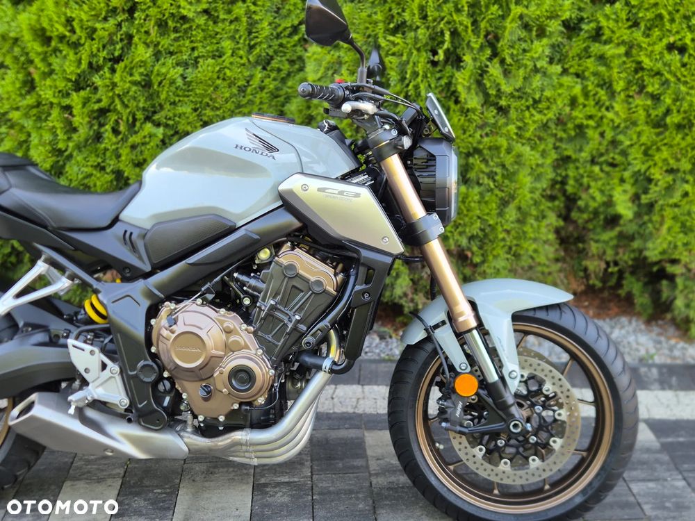 Honda CB - 9