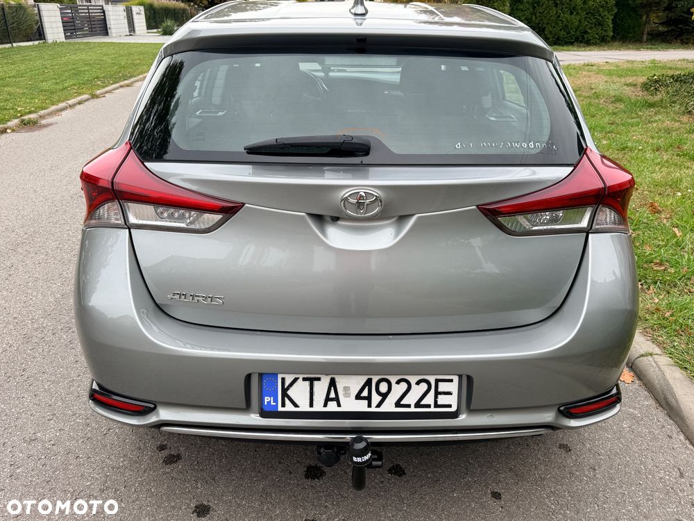 Toyota Auris 2017 photo 5