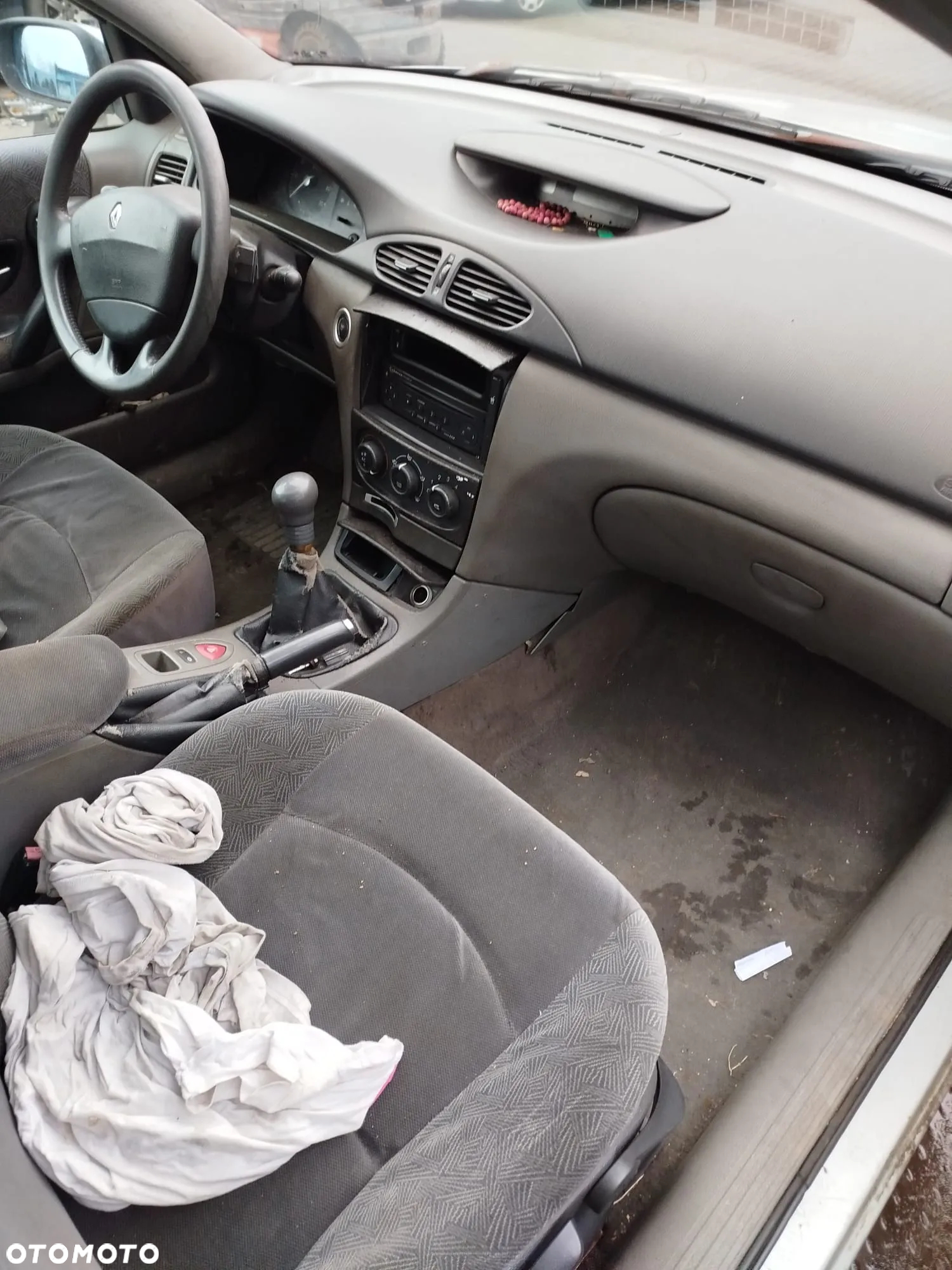 Renault Laguna 2  na części. - 8