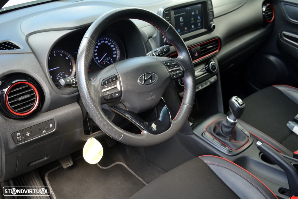 Hyundai Kauai 1.0 T-GDi Pele/Tecido Vermelho - 17