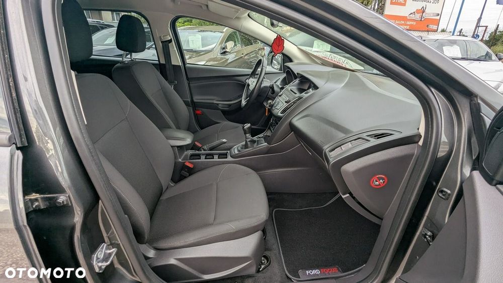 Ford Focus - 17