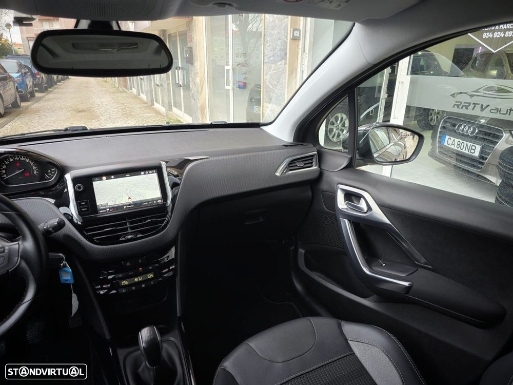 Peugeot 2008 1.6 BlueHDi Allure - 18