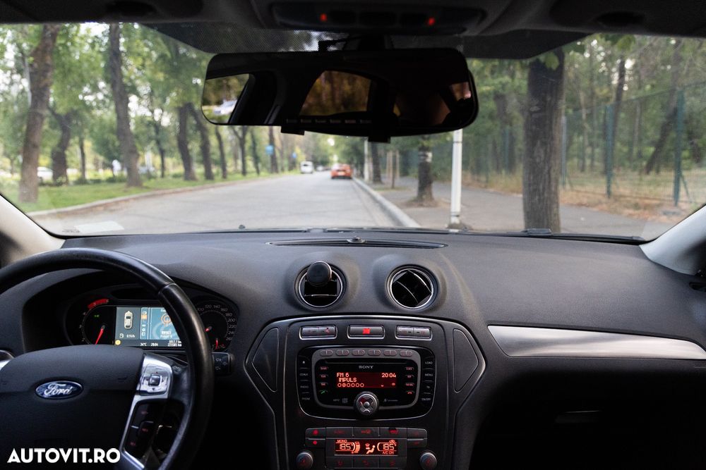 Ford Mondeo - 8