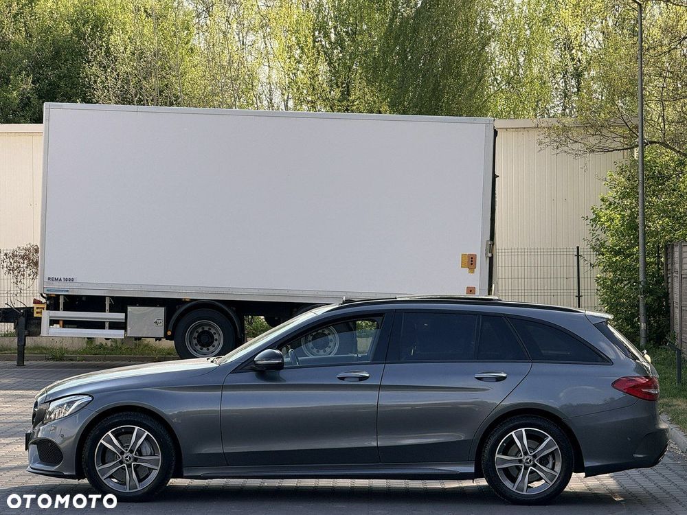 Mercedes-Benz Klasa C 250 d 4Matic 9G-TRONIC AMG Line - 26