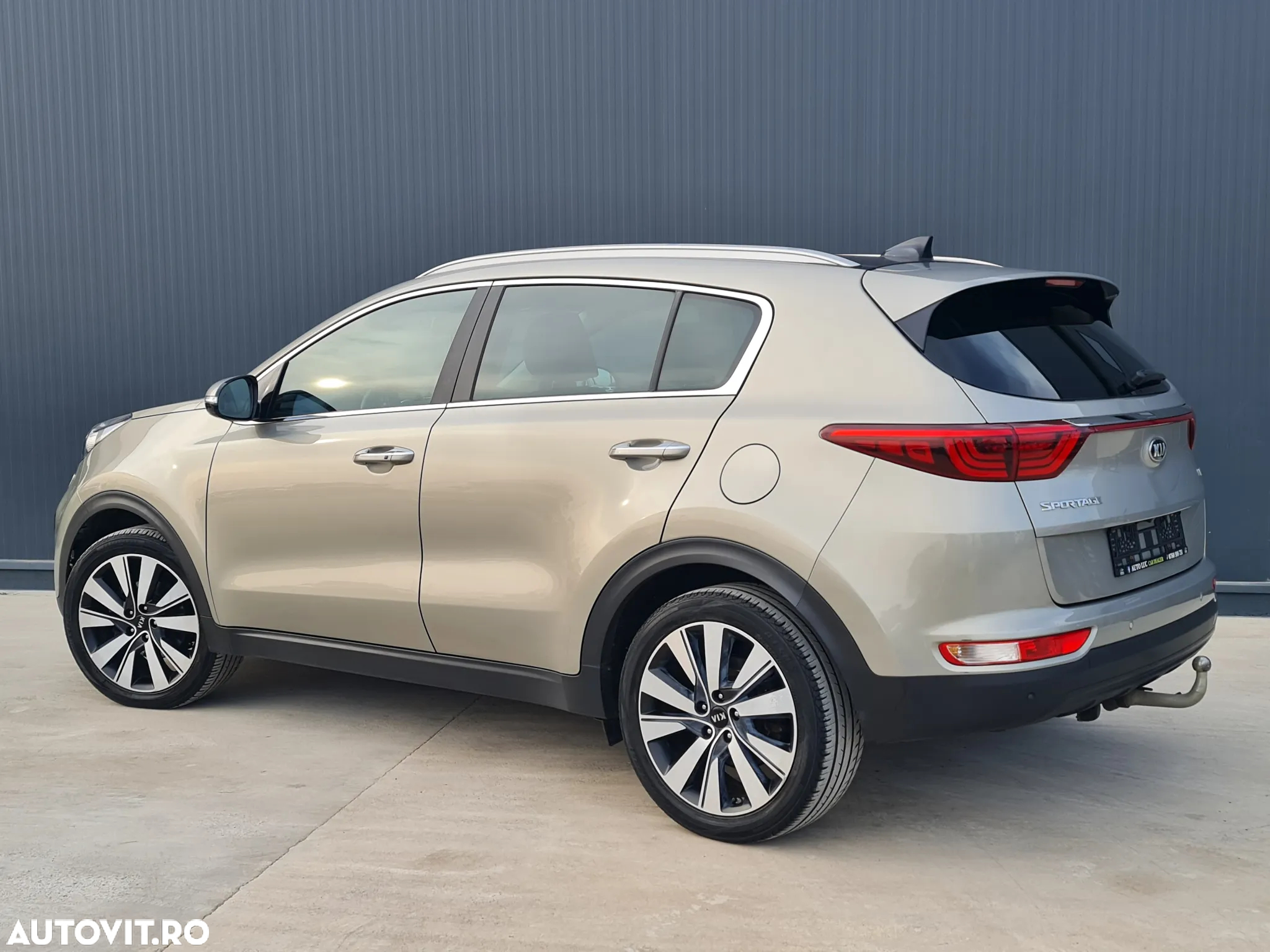 Kia Sportage 1.7 CRDI 2WD Vision - 3