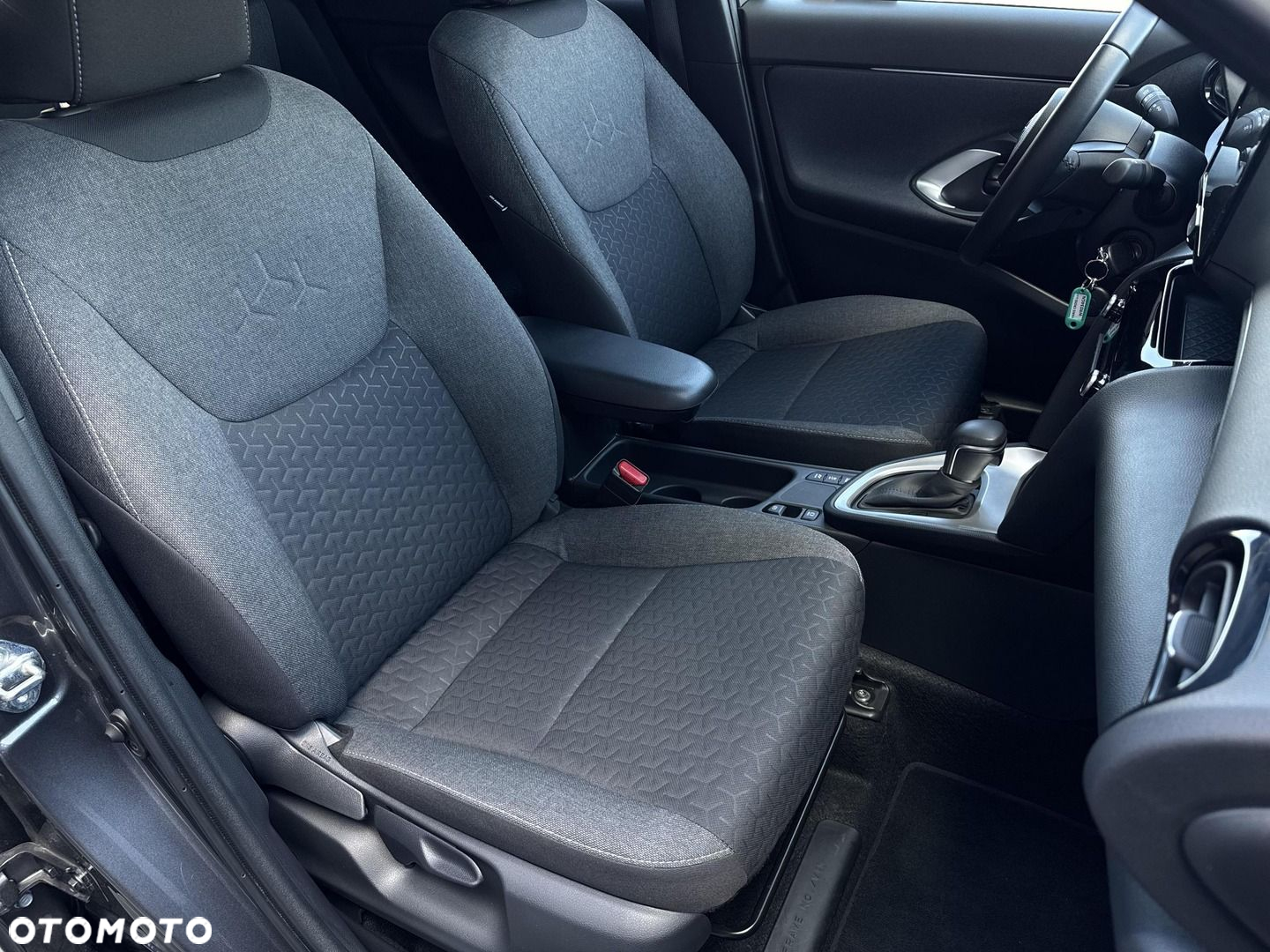 Toyota Yaris Cross - 13
