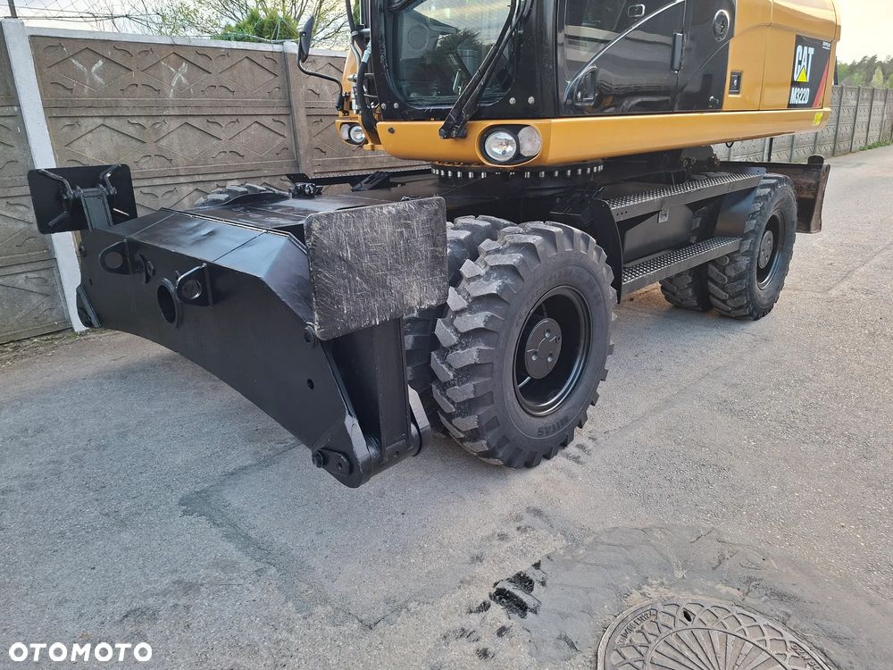 Caterpillar CAT M 322 D - 29