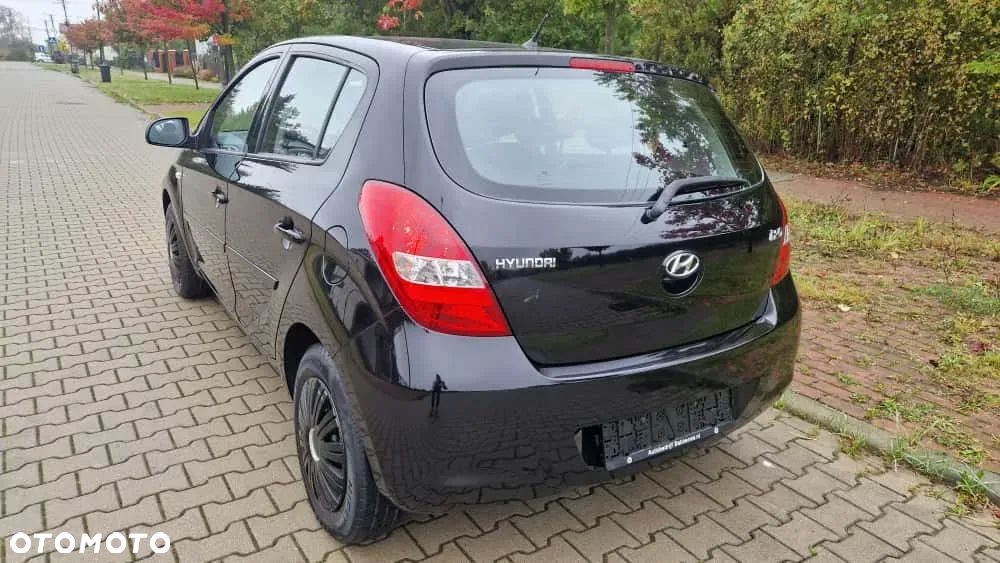 Hyundai i20 1.2 Comfort EU5 - 8