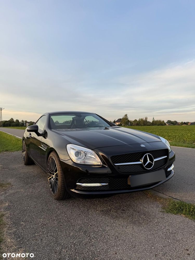 Mercedes-Benz SLK 200 CGI - 4