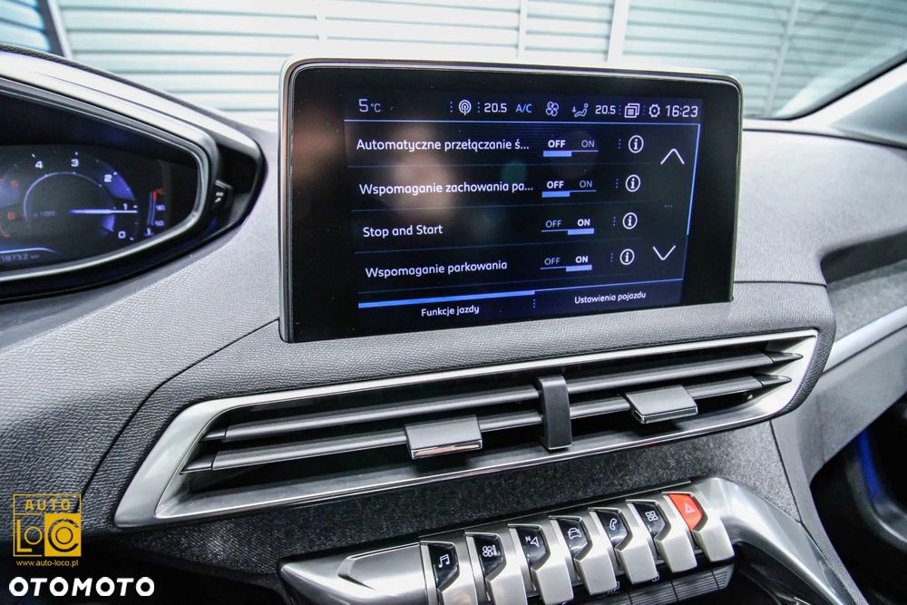 Peugeot 3008 1.6 BlueHDi Allure S&S EAT6 - 23