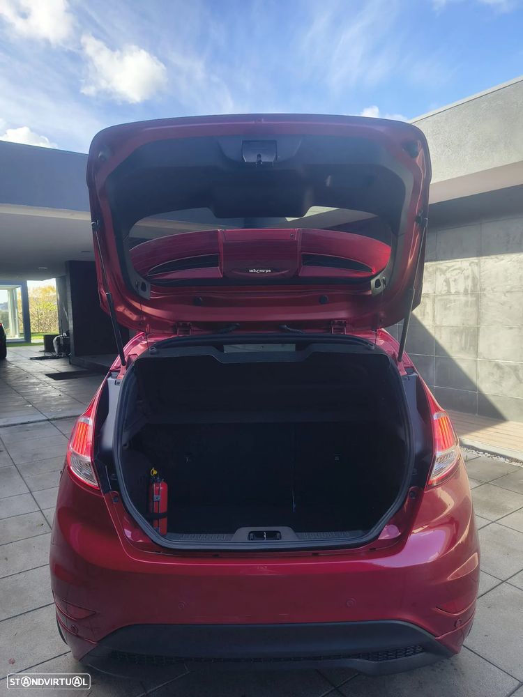 Ford Fiesta 1.0 EcoBoost S&S ST-LINE - 24