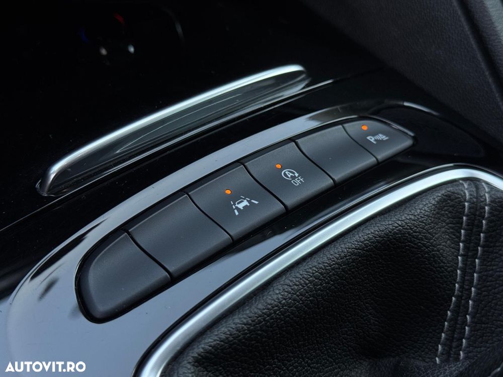 Opel Insignia - 13