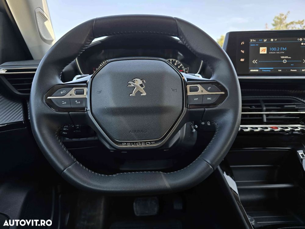 Peugeot 2008 - 15