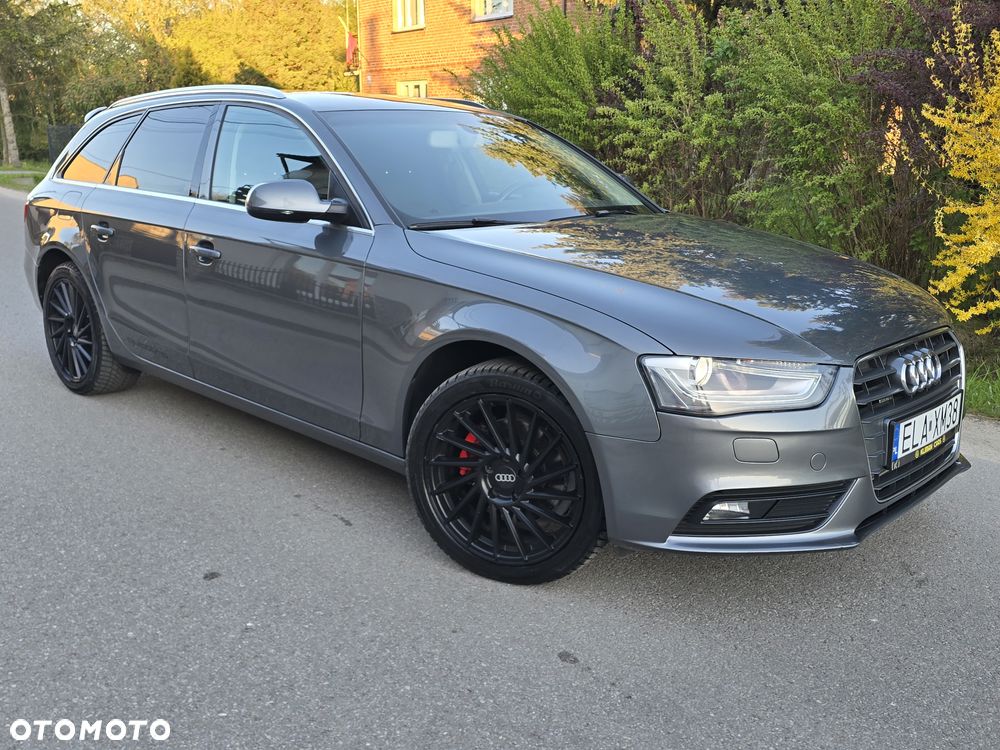 Audi A4 Avant 2.0 TDI DPF quattro S tronic S line Sportpaket - 16
