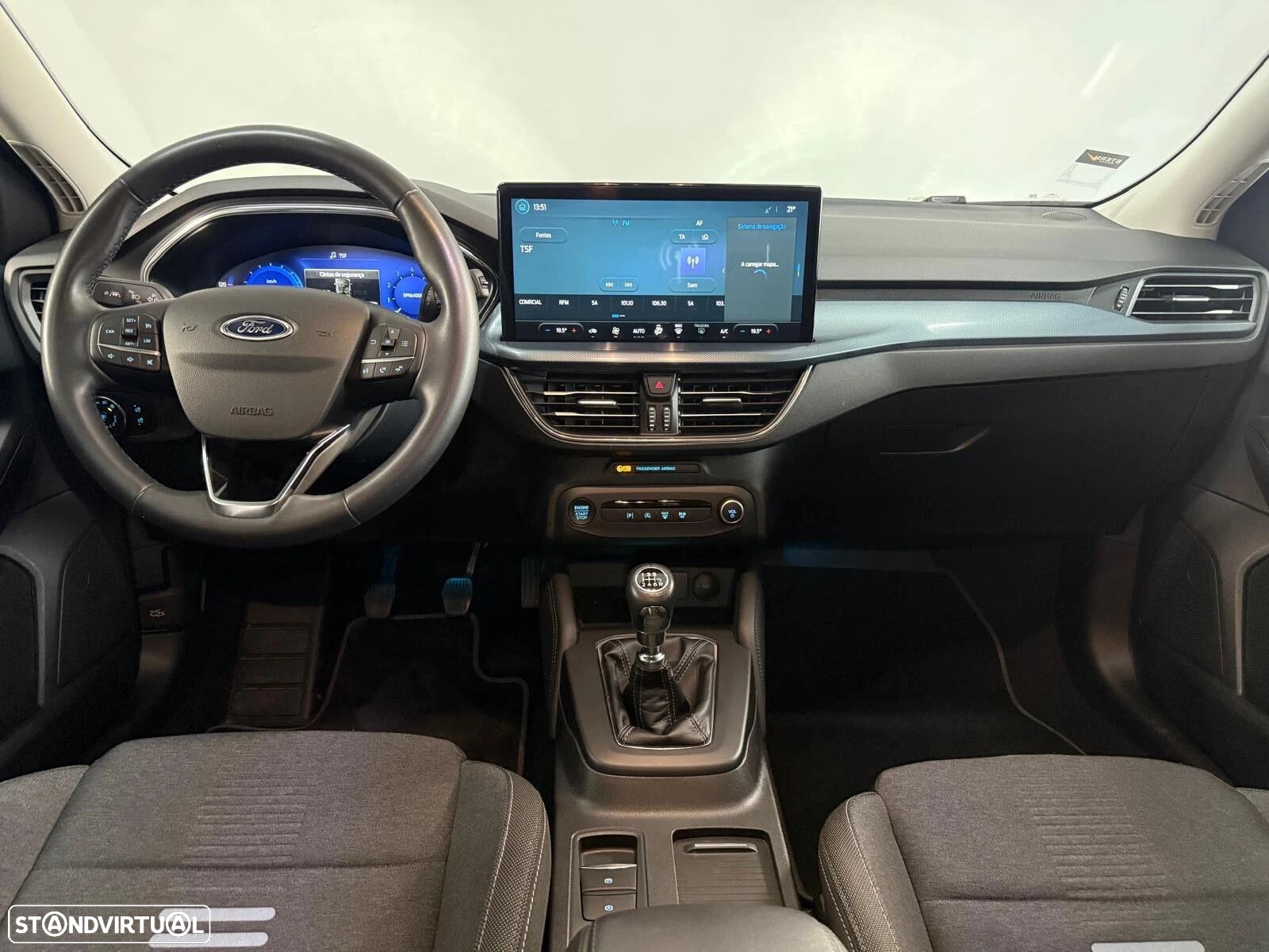 Ford Focus 1.0 EcoBoost Hybrid ST-LINE - 16