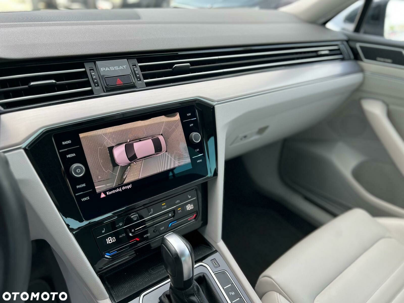 Volkswagen Passat 2.0 TSI Elegance DSG - 11