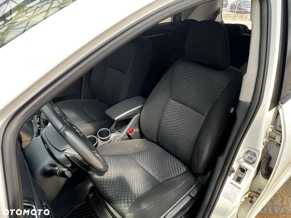 Toyota Verso 2.2 D-CAT Premium 7os - 16