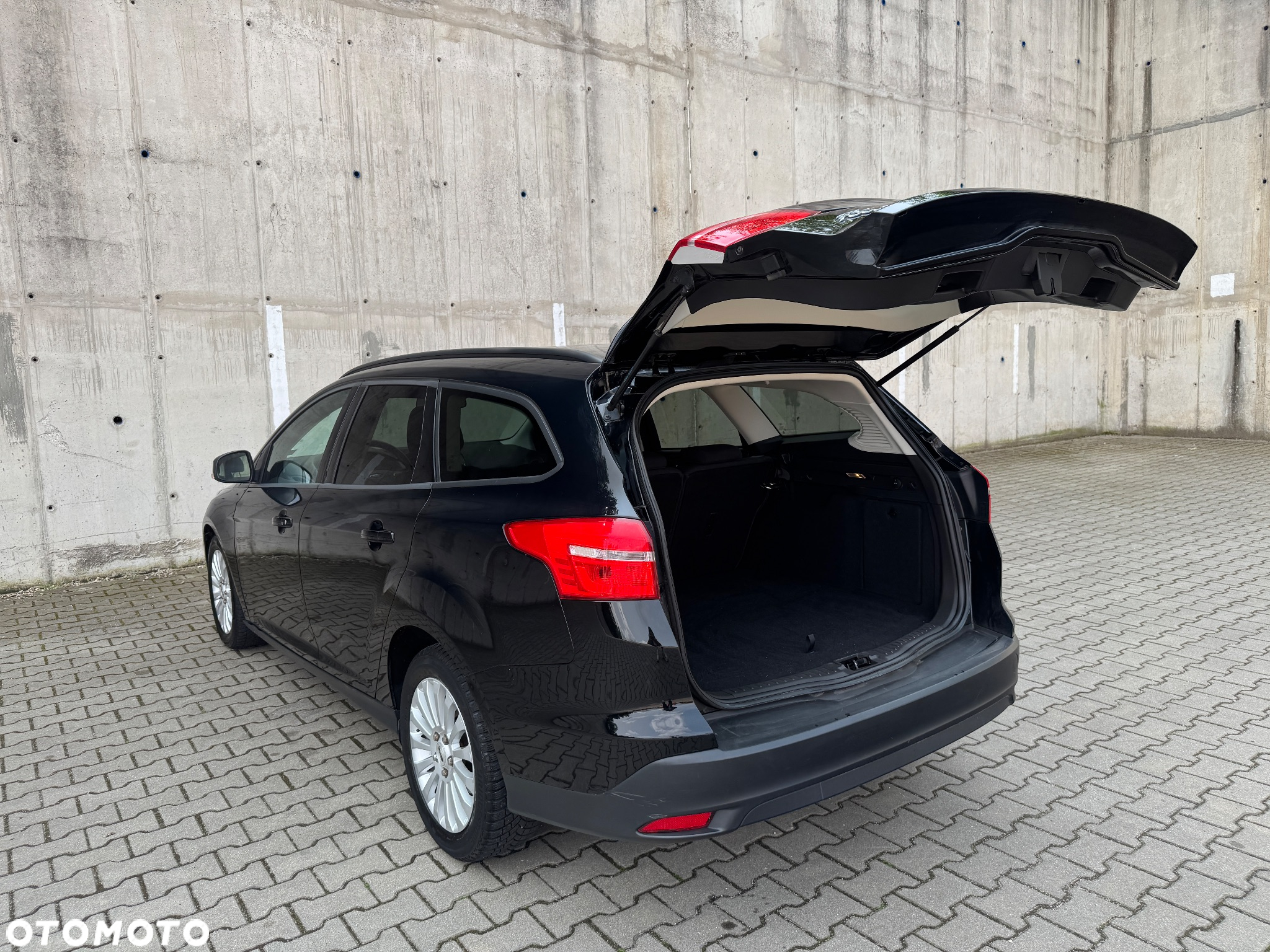 Ford Focus 1.0 EcoBoost Connected - 31