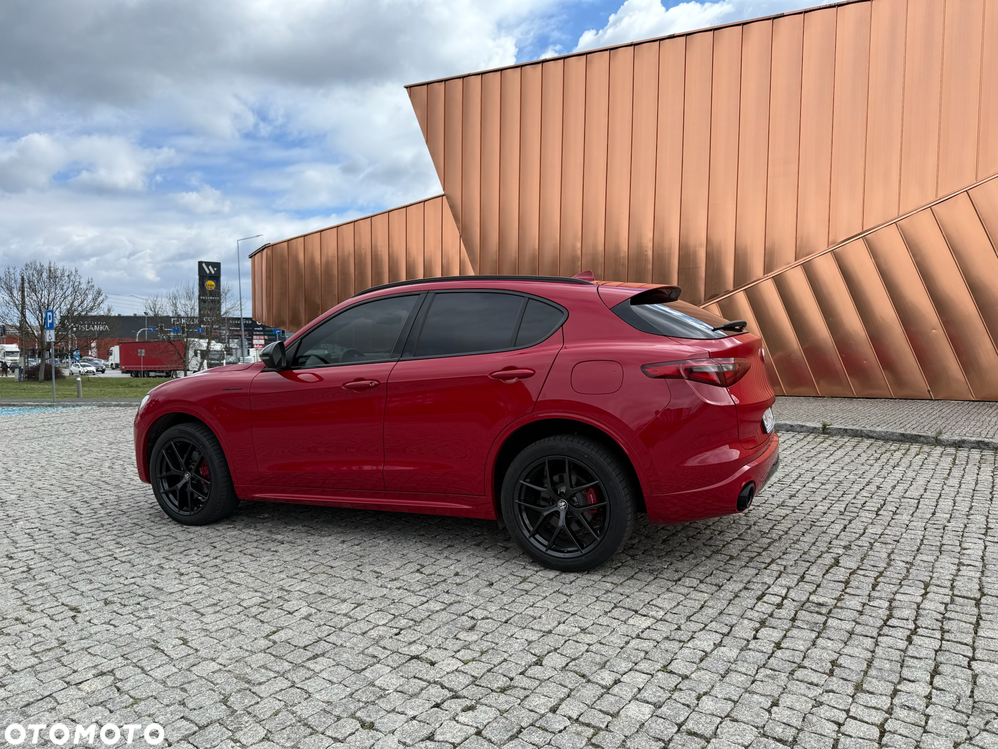 Alfa Romeo Stelvio - 14