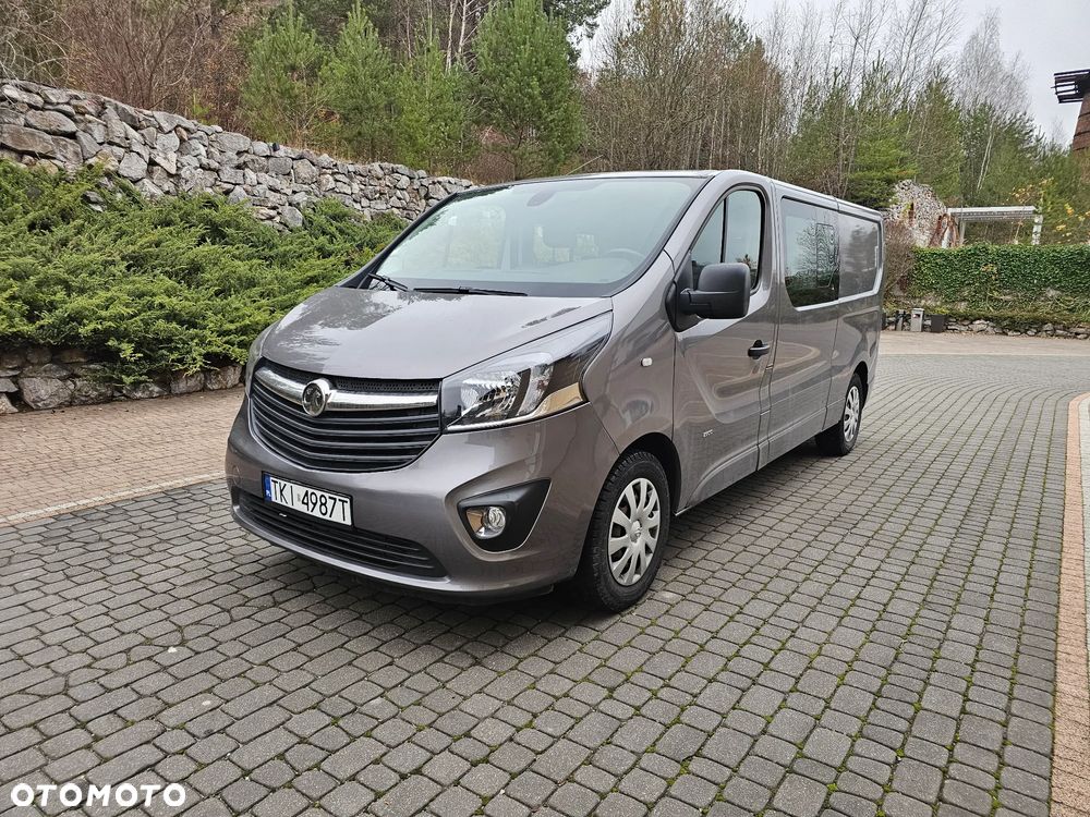 Opel Vivaro - 1