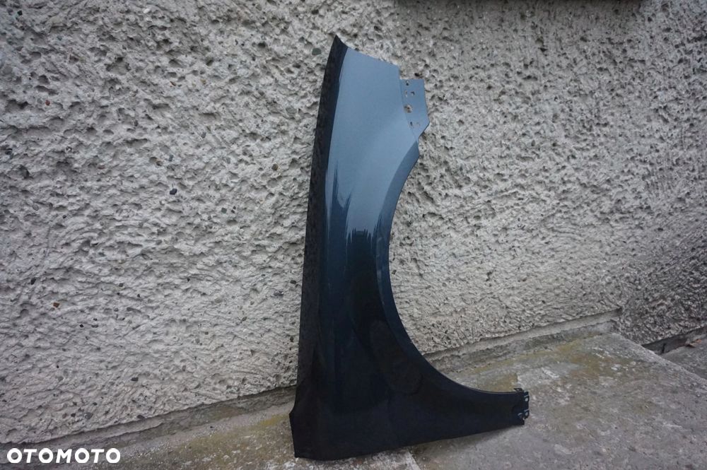 BŁOTNIK PRZÓD PRAWY VW PASSAT B5 LIFT 03/05r LC5F - 2