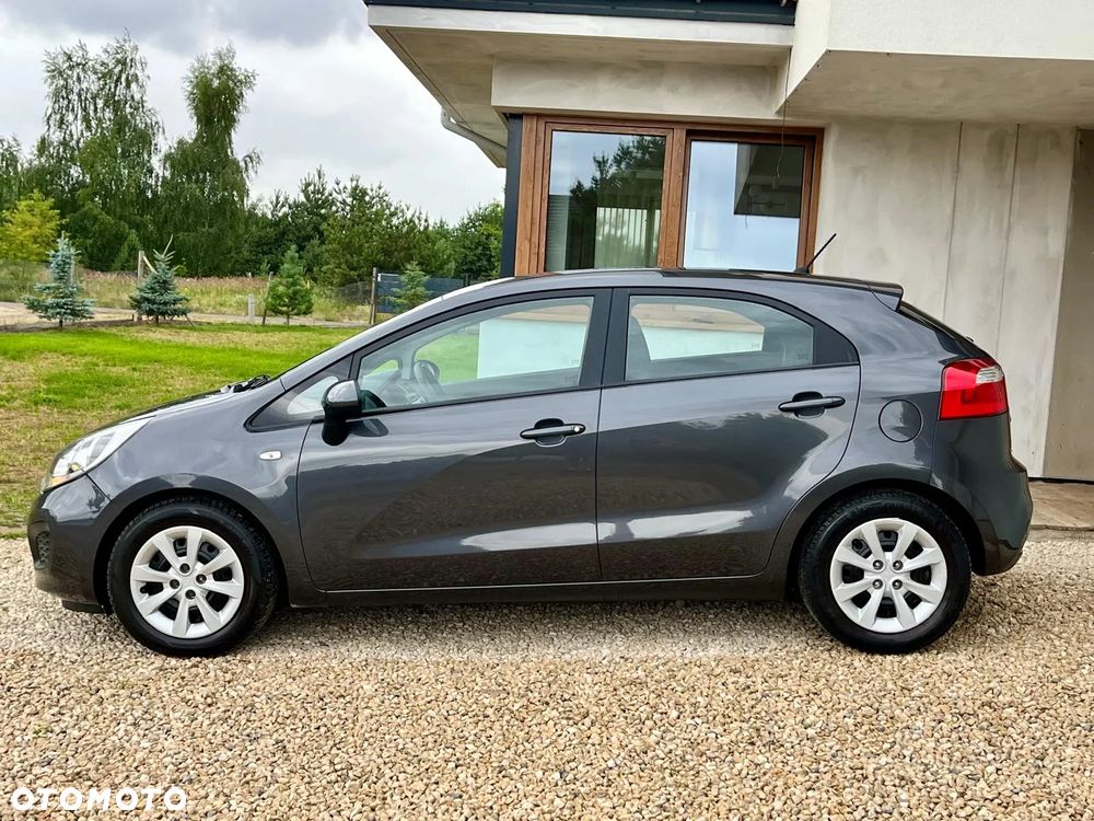 Kia Rio 1.2 Attract - 10