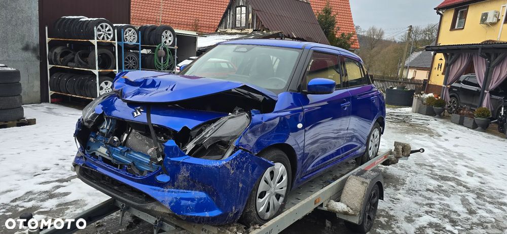 Suzuki Swift 1.2 Dualjet Hybrid MT Comfort - 2