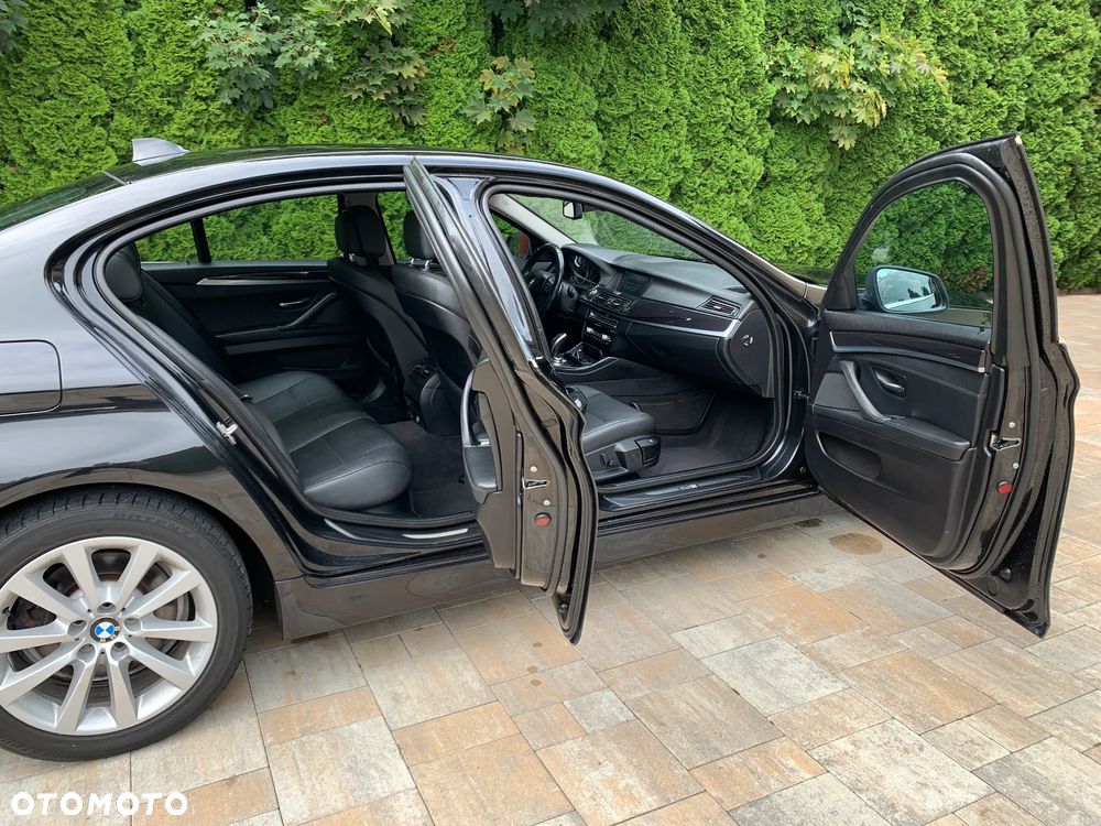 BMW Seria 5 525d - 6
