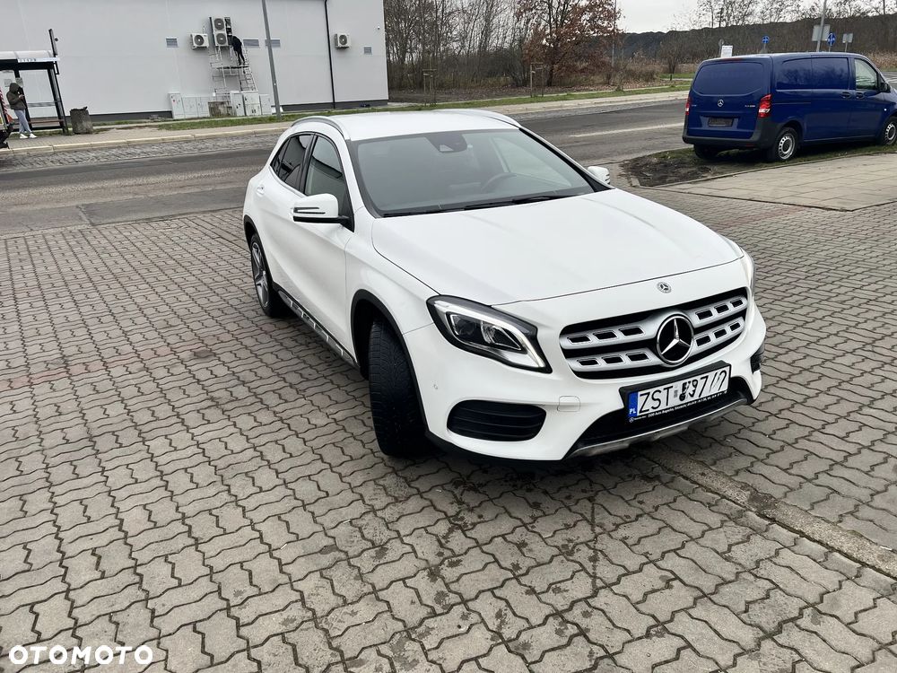 Mercedes-Benz GLA 220 4-Matic AMG Line - 1