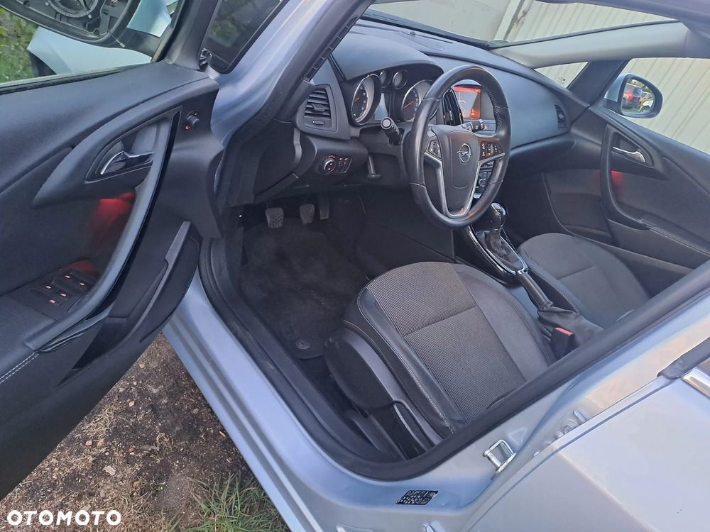 Opel Astra 1.4 Turbo Edition Sport - 25