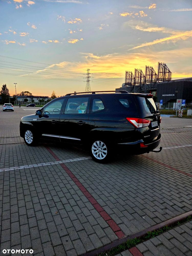 SsangYong/KGM Rodius 200 e-XDi Quartz - 5