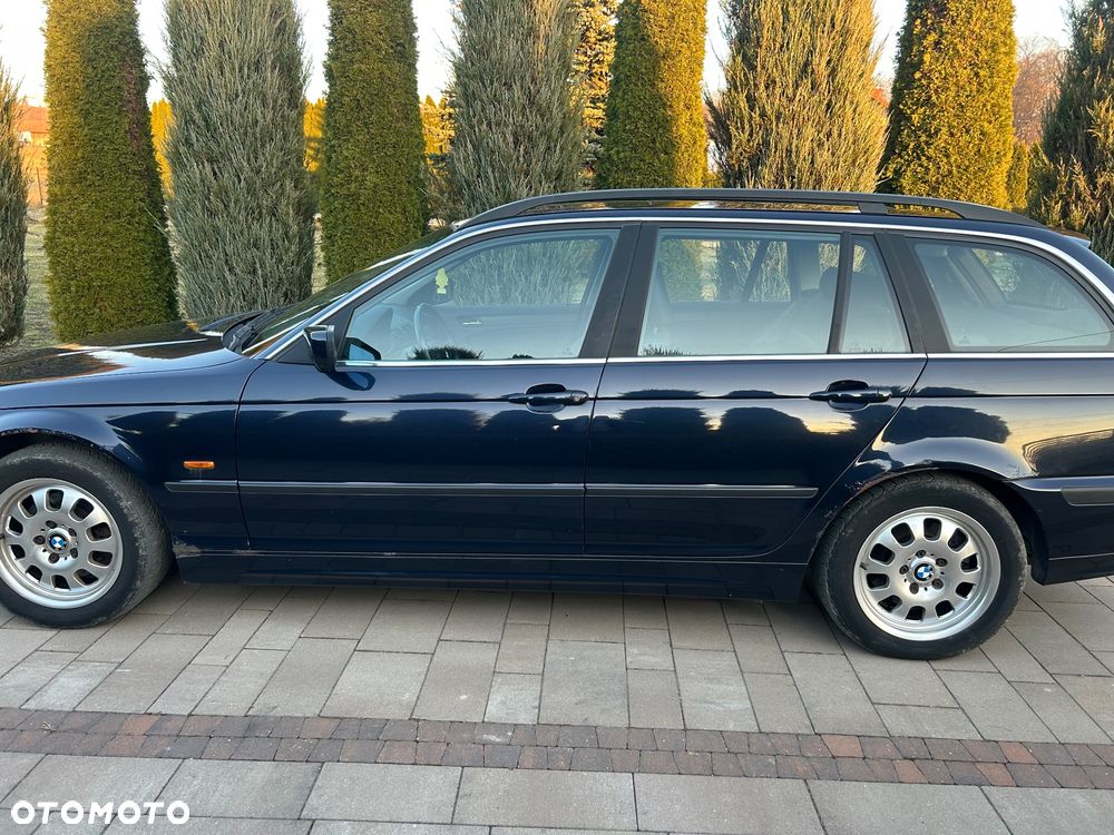 BMW Seria 3 328i - 1