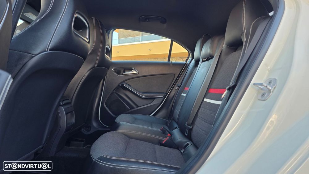 Mercedes-Benz A 180 d Urban - 14