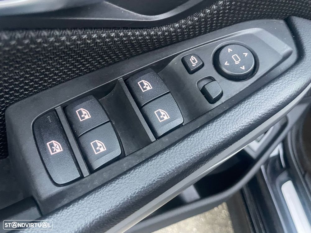 BMW 318 d Touring Auto - 36