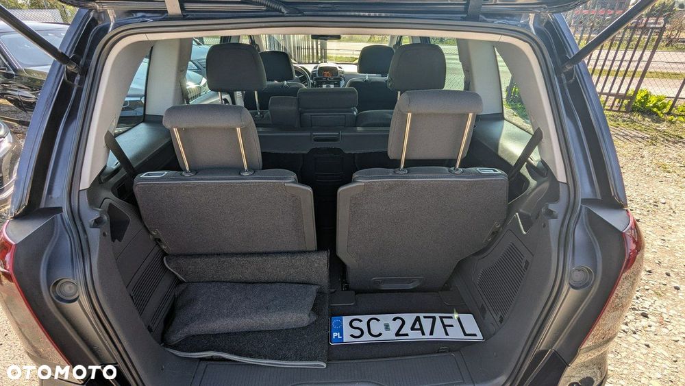 Opel Zafira - 33