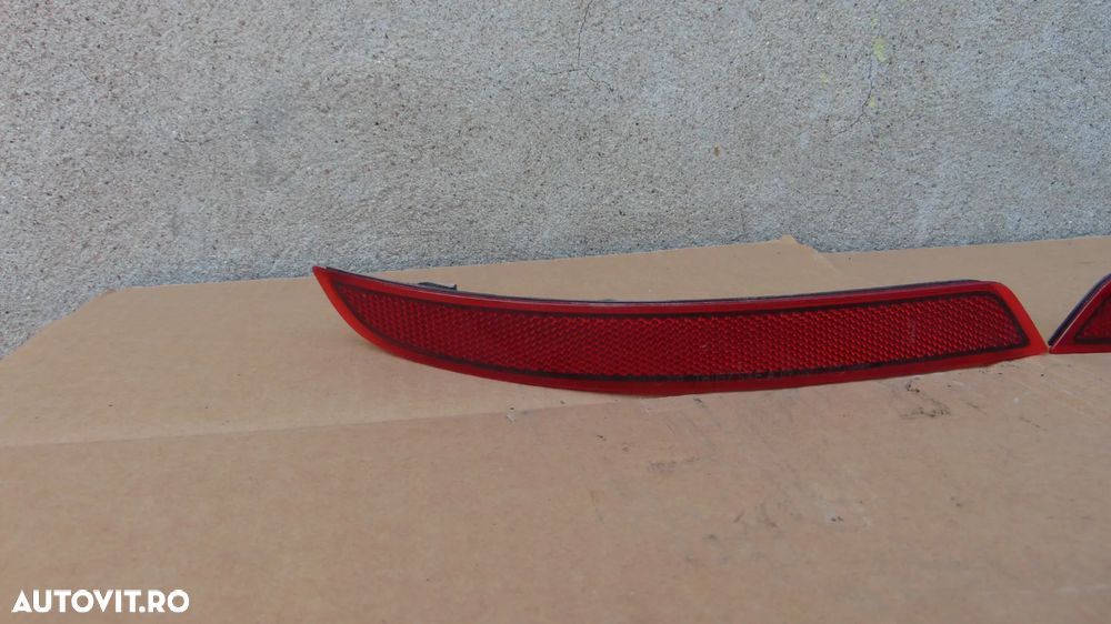 Catadioptru stanga/dreapta bara spate Opel Astra J an 2009-2012 combi/break cod 13282239 - 3