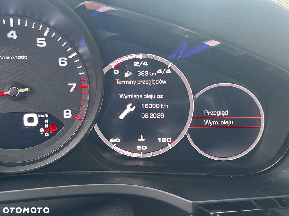 Porsche Cayenne Standard - 25