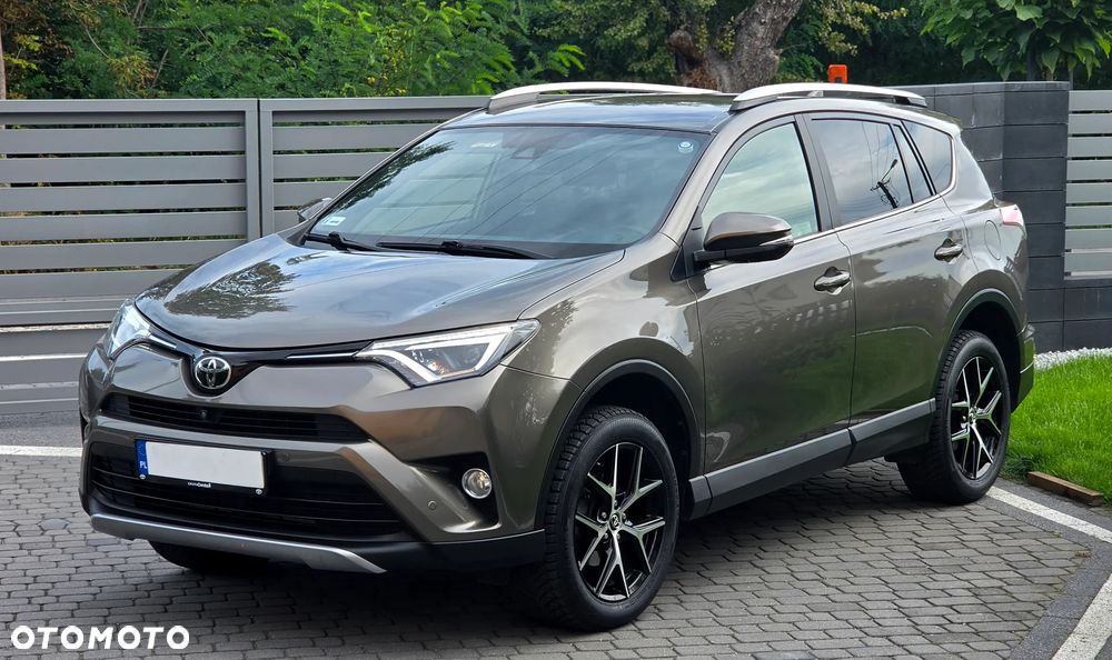 Toyota Rav4 2017 photo 3