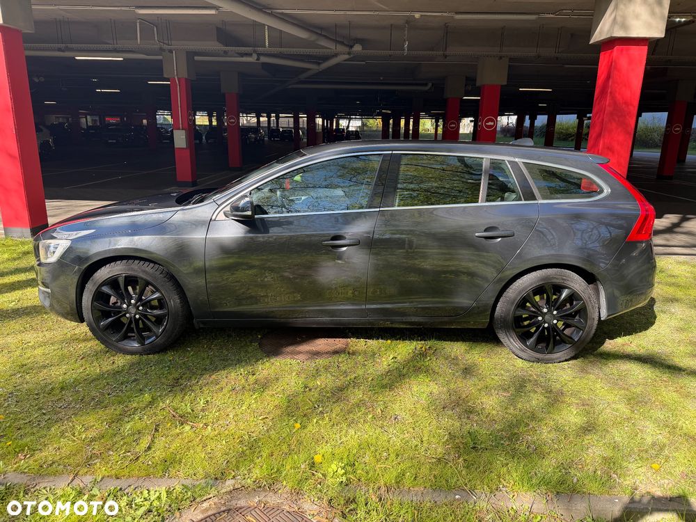 Volvo V60 D3 Drive-E Dynamic Edition (Momentum) - 12