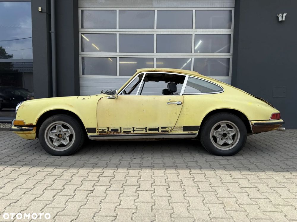 Porsche 911 - 9