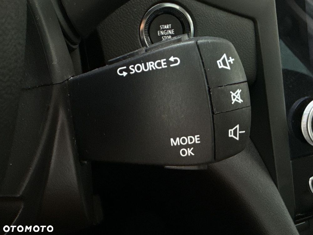 Renault Megane 1.3 TCe FAP Techno EDC - 33