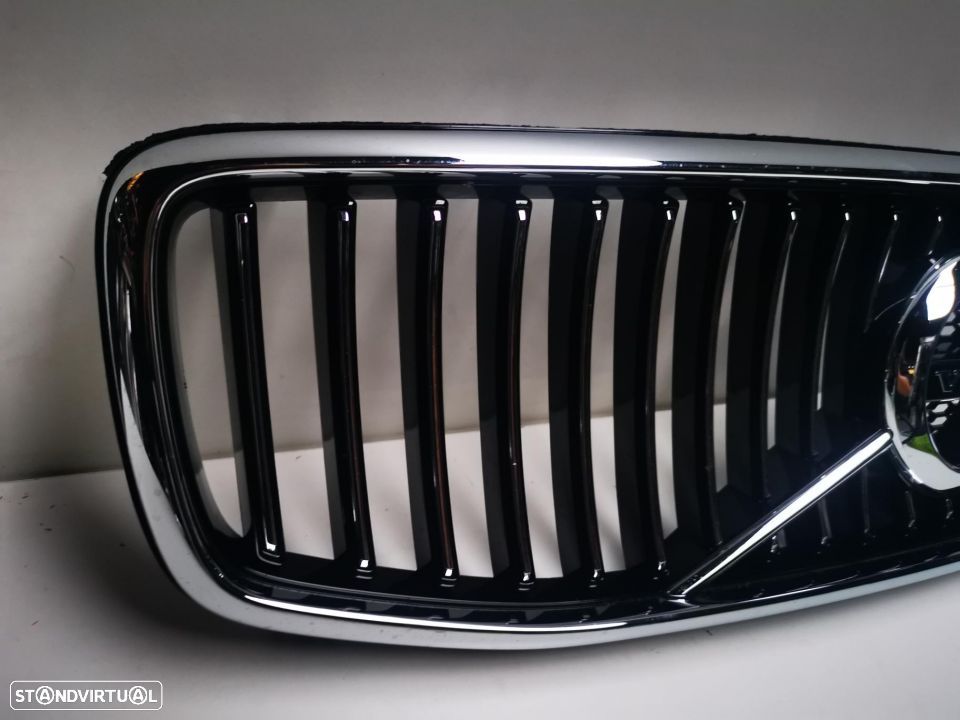 VOLVO V90 / S90 GRELHA FRENTE - GR034 - 8
