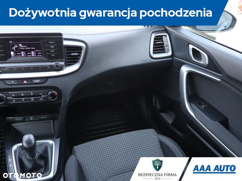Kia Ceed - 9