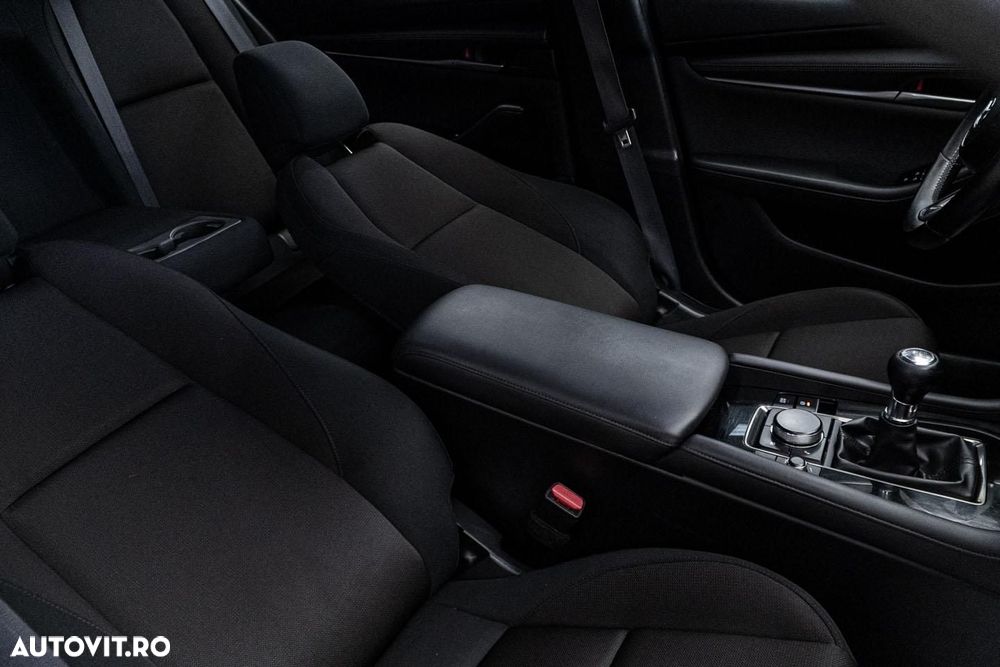 Mazda 3 FASTBACK e-SKYACTIV-G 122 M HYBRID EXCLUSIVE-LINE - 35